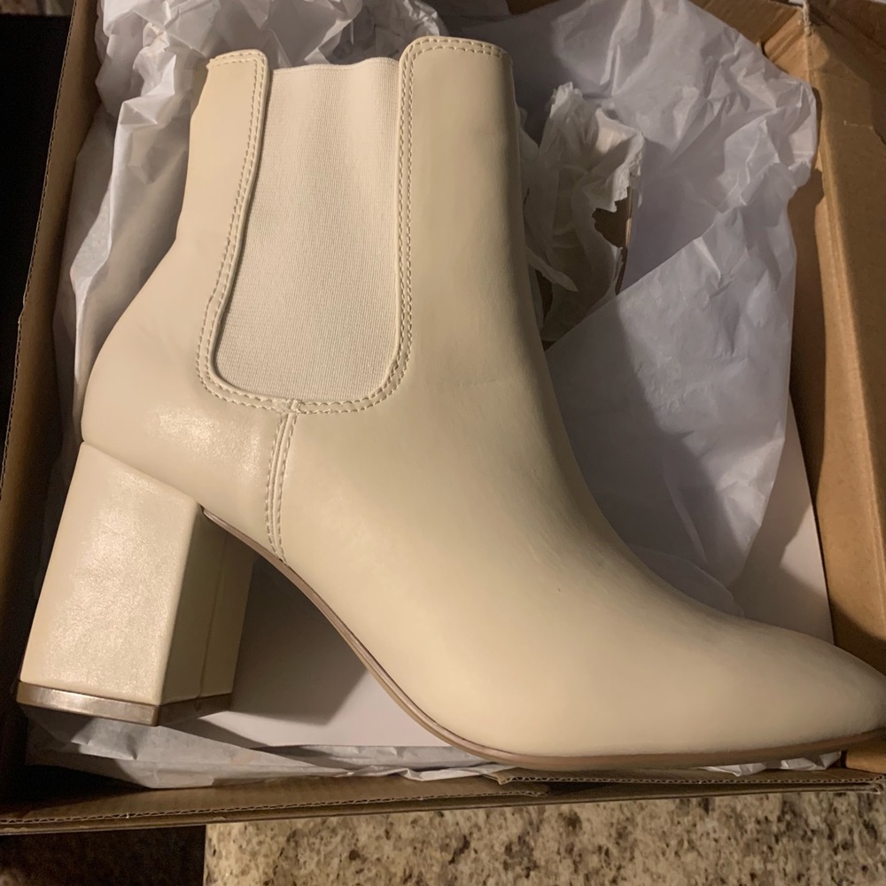 Block Heeled Boots, Color bone, Size 7.5. (NEW)